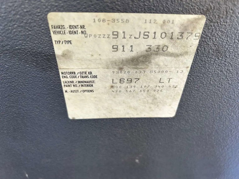 Porsche 911 Carrera 3.2