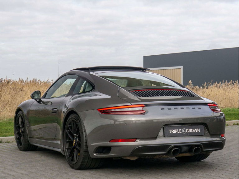 Porsche 991.2 Carrera GTS