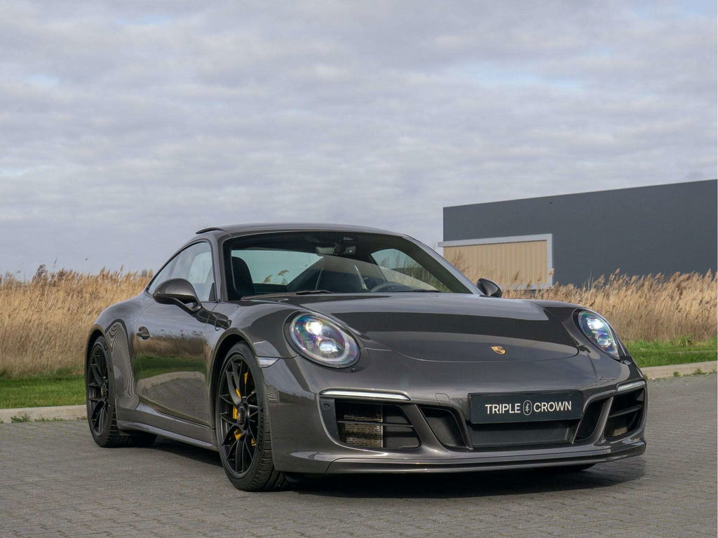 Porsche 991.2 Carrera GTS