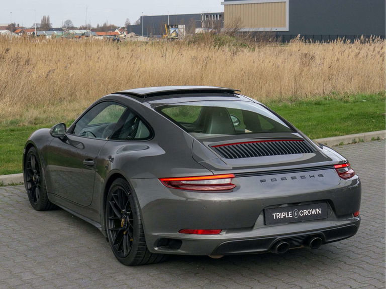 Porsche 991.2 Carrera GTS