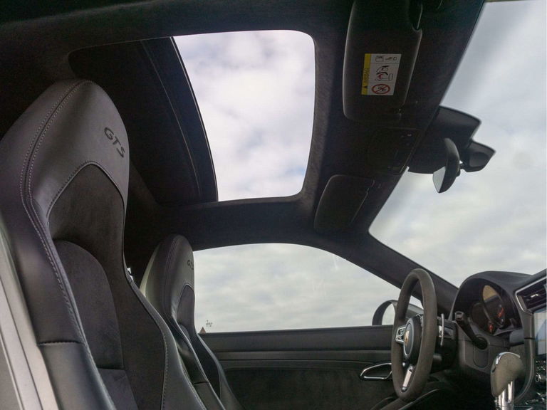 Porsche 991.2 Carrera GTS