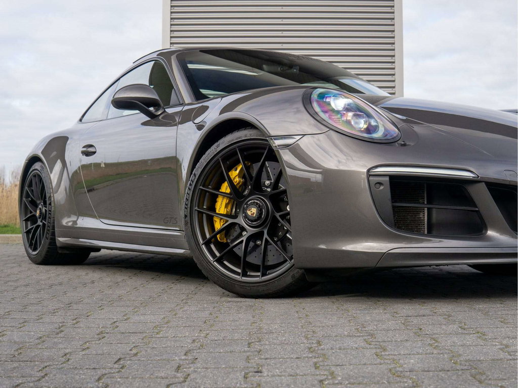 Porsche 991.2 Carrera GTS