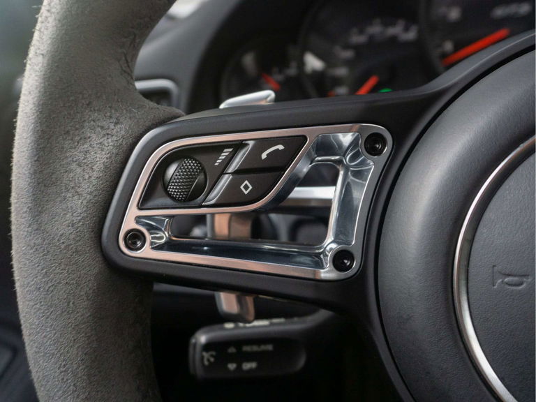 Porsche 991.2 Carrera GTS