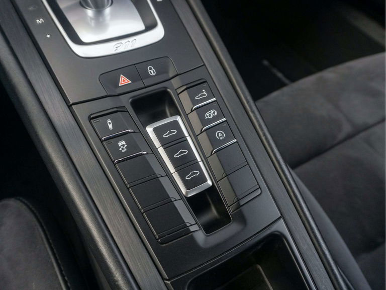 Porsche 991.2 Carrera GTS