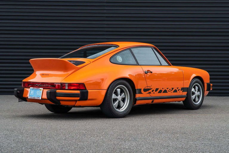 Porsche 911 Carrera (US)