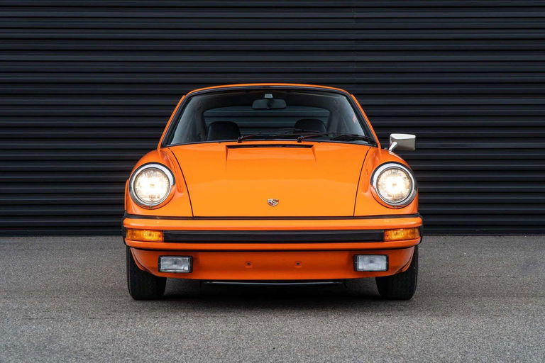 Porsche 911 Carrera (US)