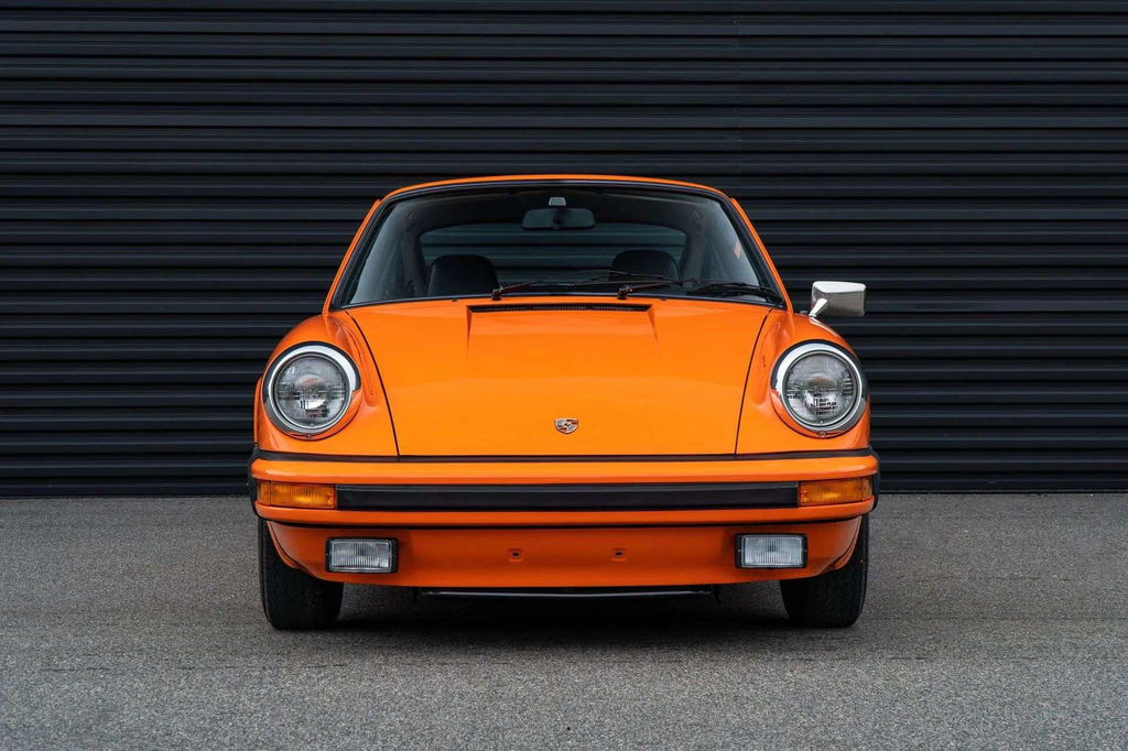 Porsche 911 Carrera (US)