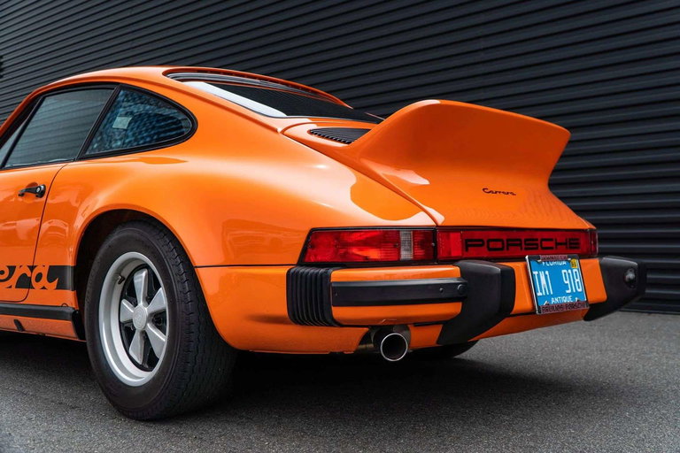 Porsche 911 Carrera (US)