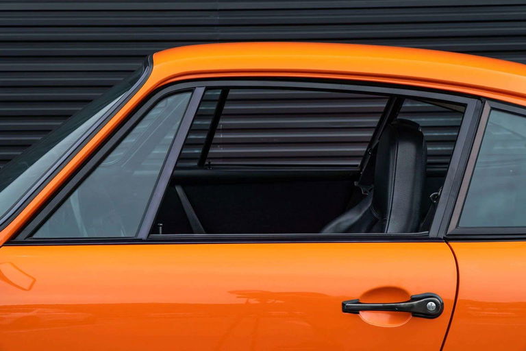 Porsche 911 Carrera (US)