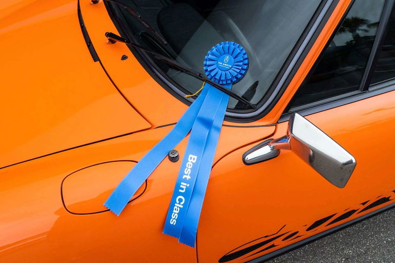 Porsche 911 Carrera (US)