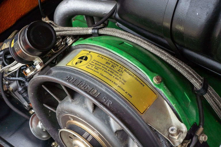 Porsche 911 Carrera (US)