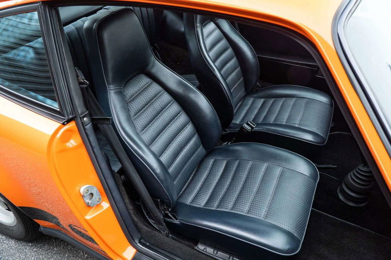 Porsche 911 Carrera (US)