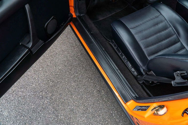 Porsche 911 Carrera (US)