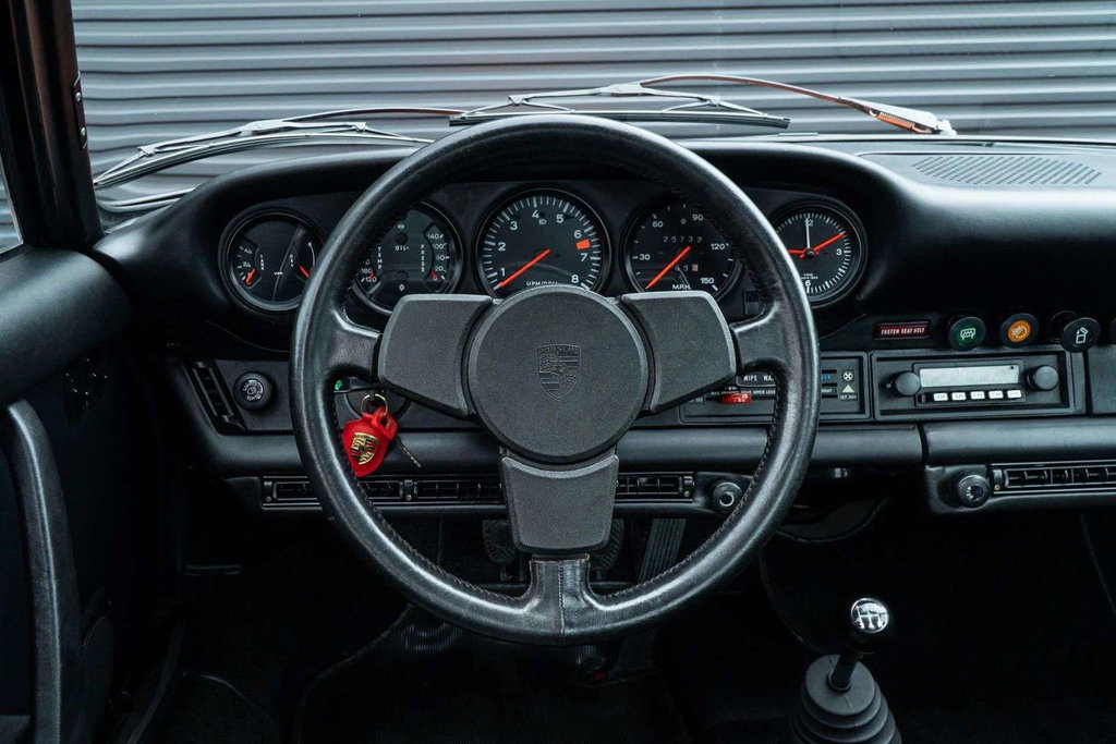 Porsche 911 Carrera (US)