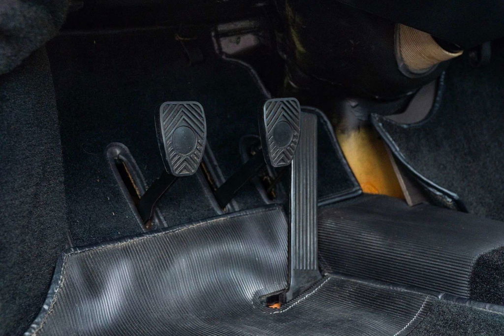 Porsche 911 Carrera (US)