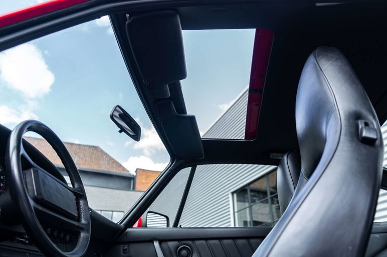 Porsche 964 Carrera 4