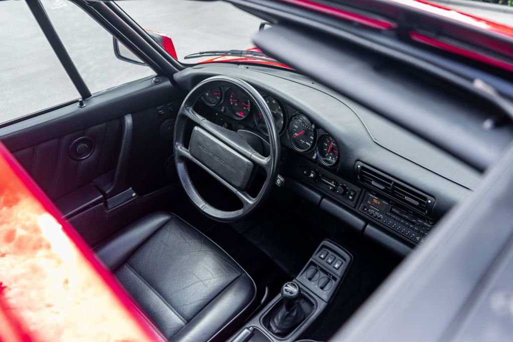 Porsche 964 Carrera 4