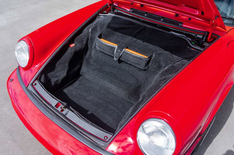 Porsche 964 Carrera 4