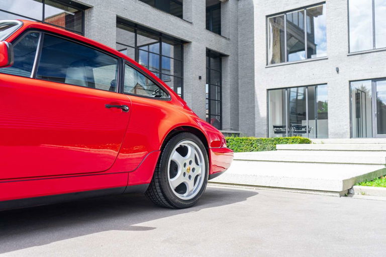 Porsche 964 Carrera 4