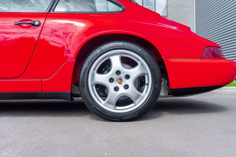 Porsche 964 Carrera 4