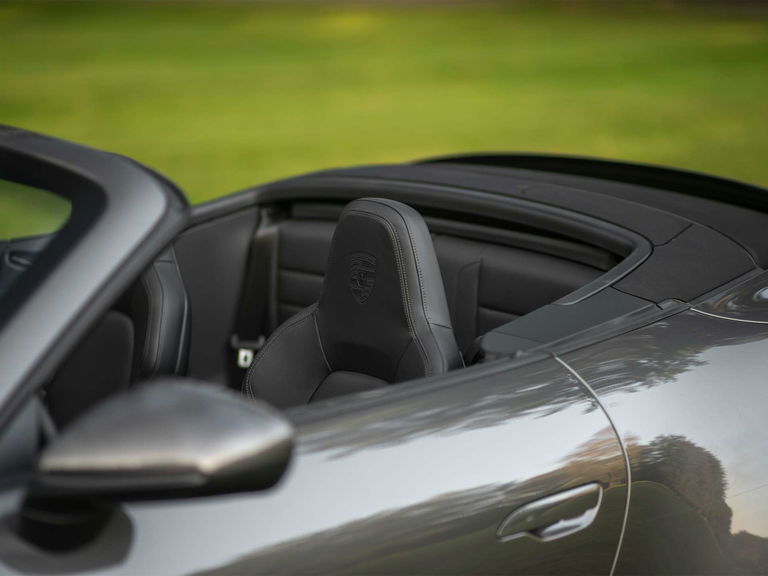 Porsche 992 Carrera 4S