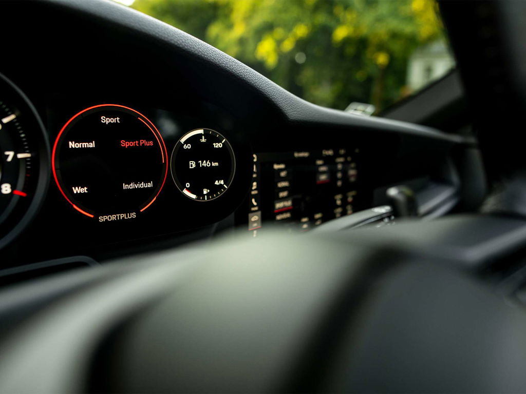 Porsche 992 Carrera 4S