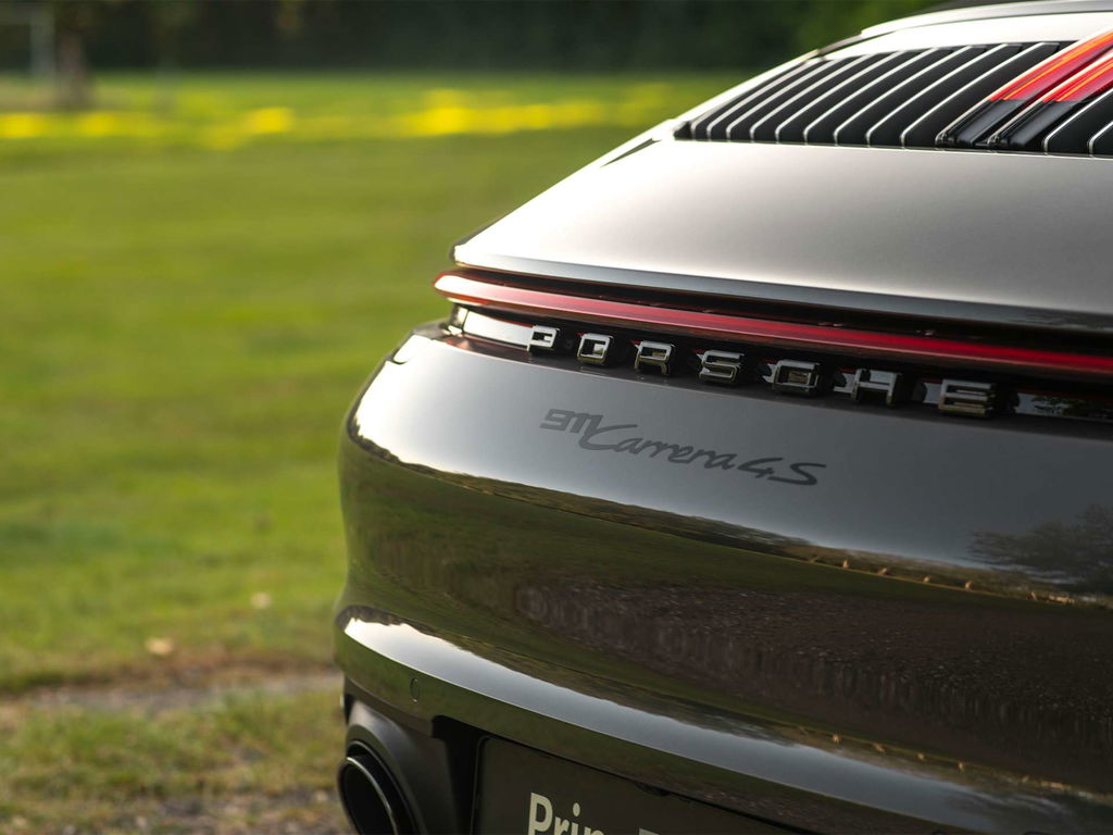 Porsche 992 Carrera 4S