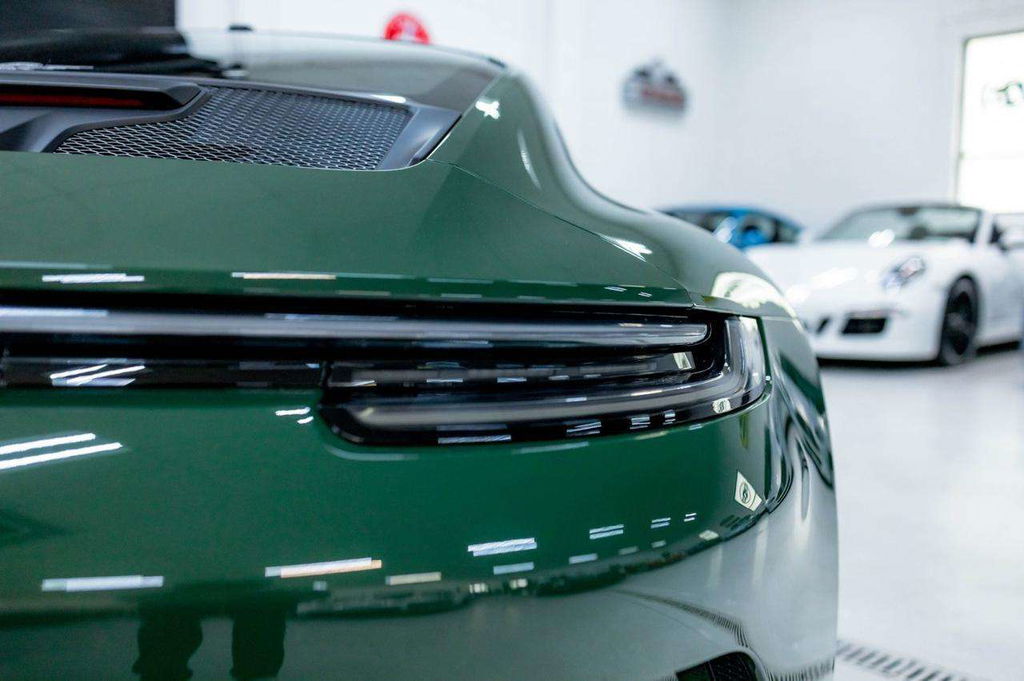 Porsche 992 GT3 Touring