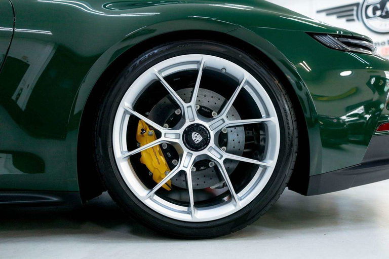 Porsche 992 GT3 Touring