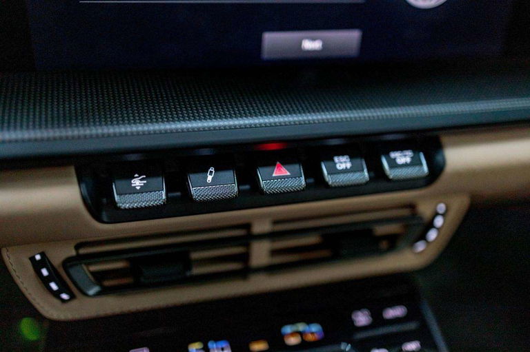 Porsche 992 GT3 Touring