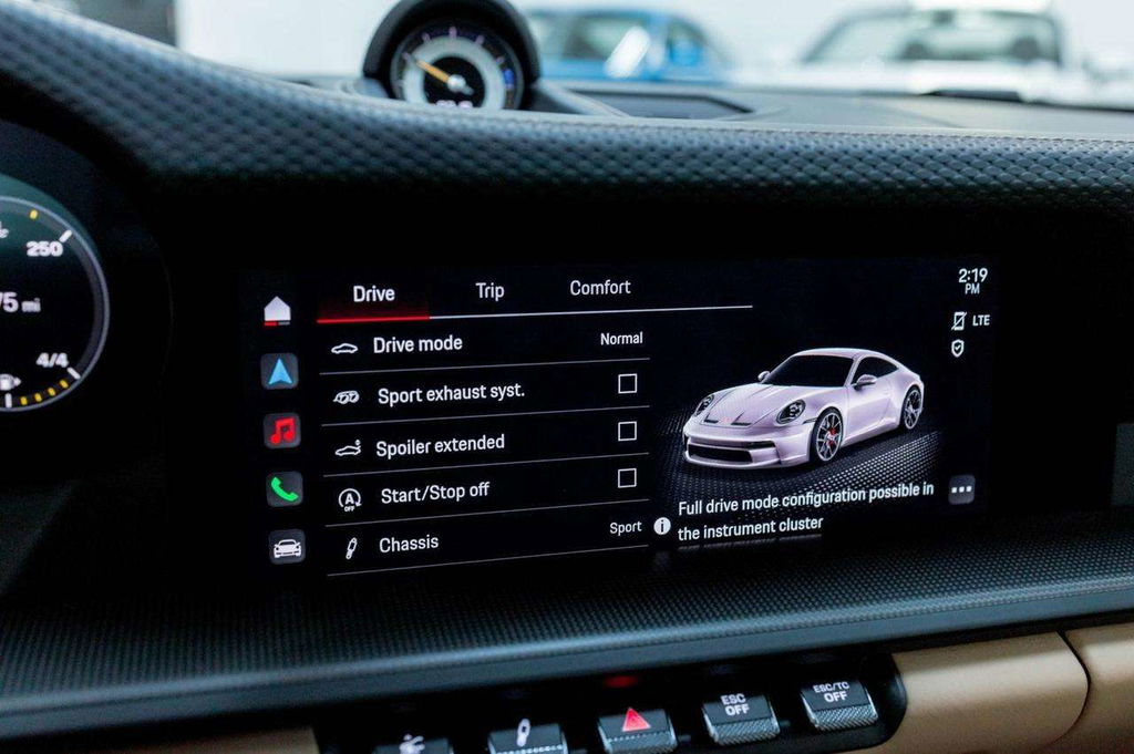 Porsche 992 GT3 Touring