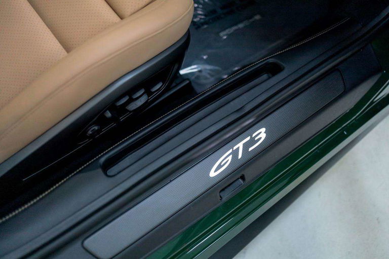 Porsche 992 GT3 Touring