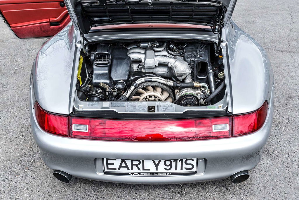 Porsche 993 Carrera 4S