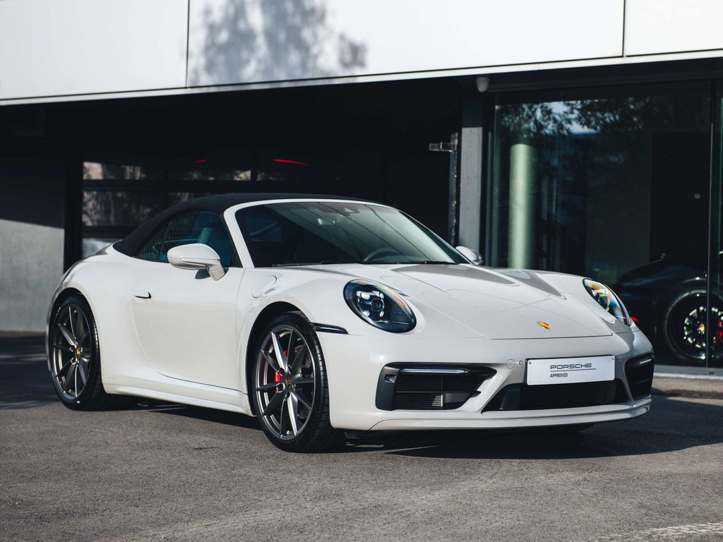 Porsche 992 Carrera 4S