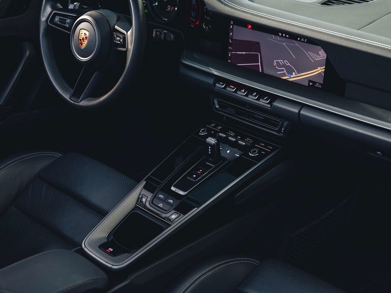 Porsche 992 Carrera 4S