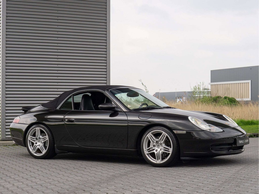 Porsche 996 Carrera 4