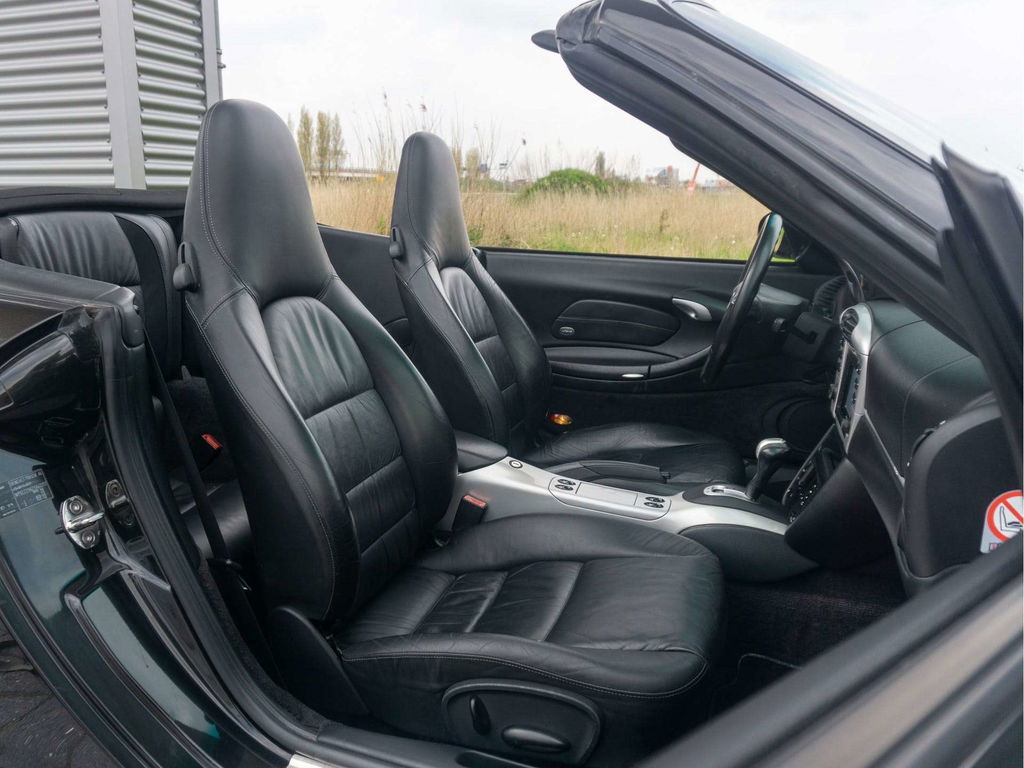Porsche 996 Carrera 4