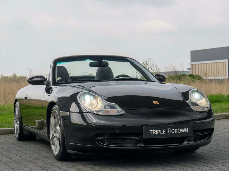 Porsche 996 Carrera 4