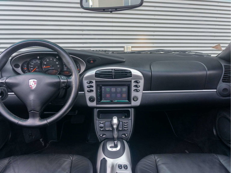 Porsche 996 Carrera 4