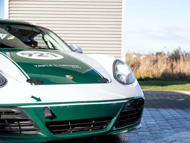 Porsche 987 Cayman Cup