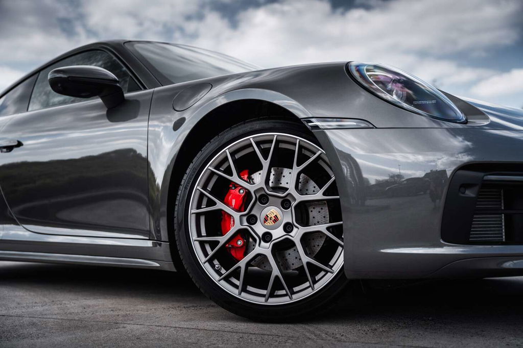 Porsche 992 Carrera 4S