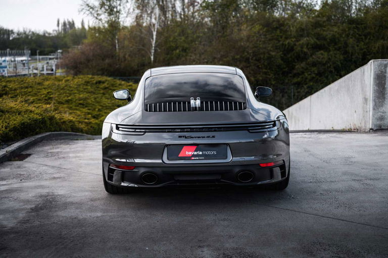 Porsche 992 Carrera 4S