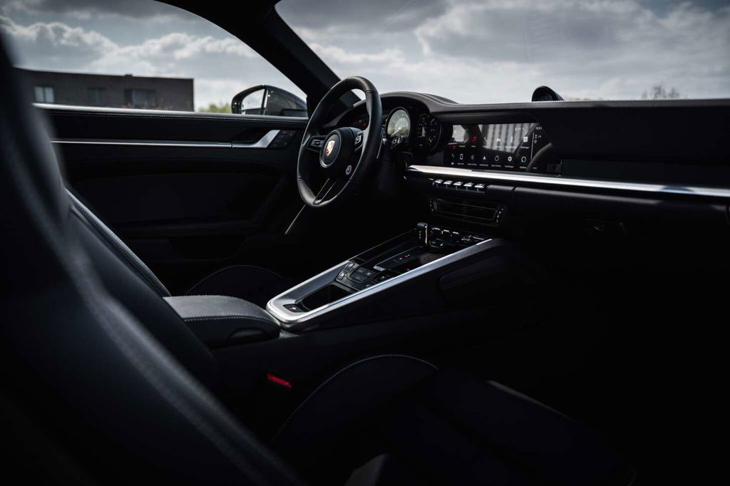 Porsche 992 Carrera 4S