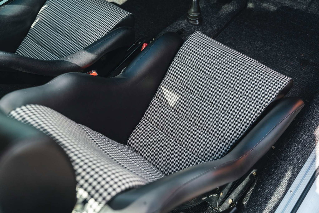 Porsche 911 T