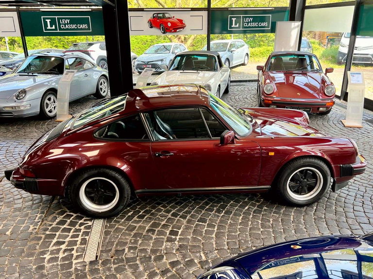 Porsche 911 Carrera 3.2