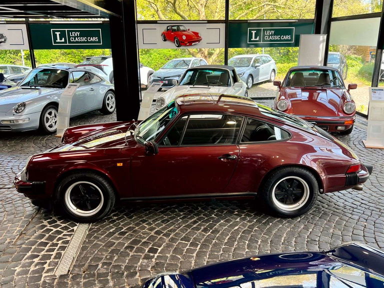 Porsche 911 Carrera 3.2