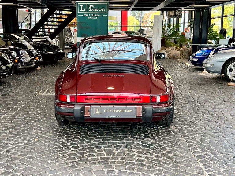 Porsche 911 Carrera 3.2