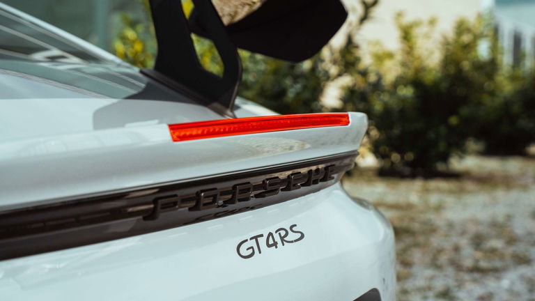 Porsche 718 Cayman GT4 RS