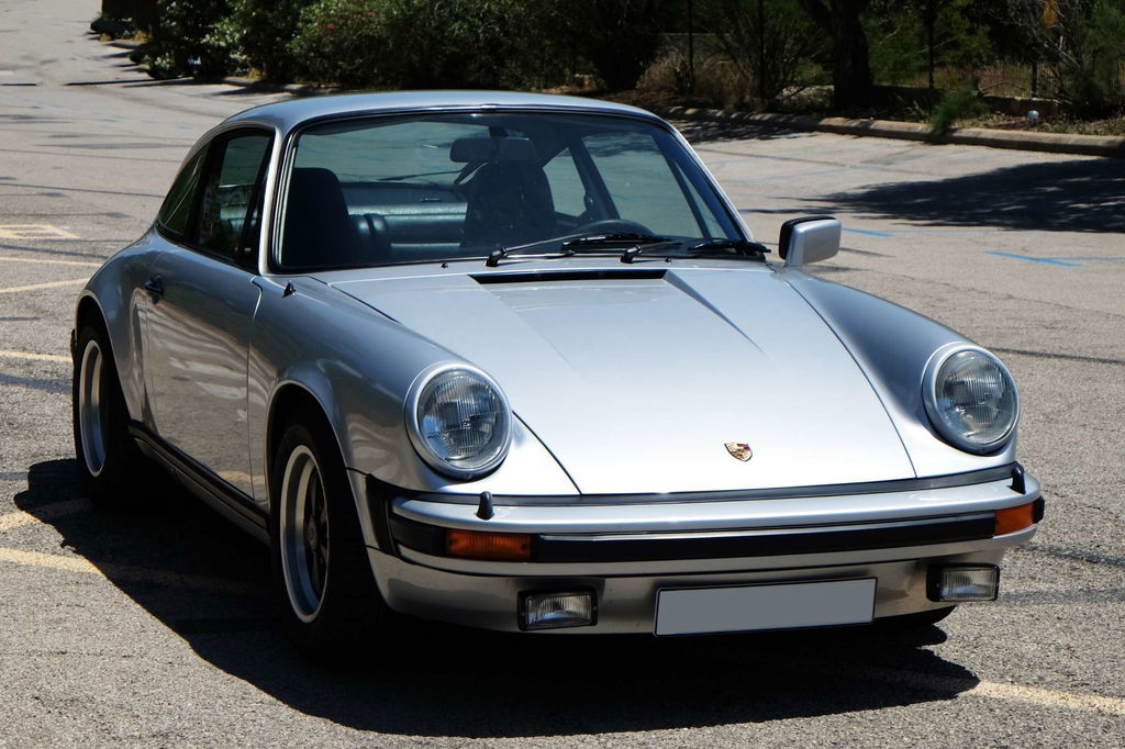 Porsche 911 Carrera 3.0