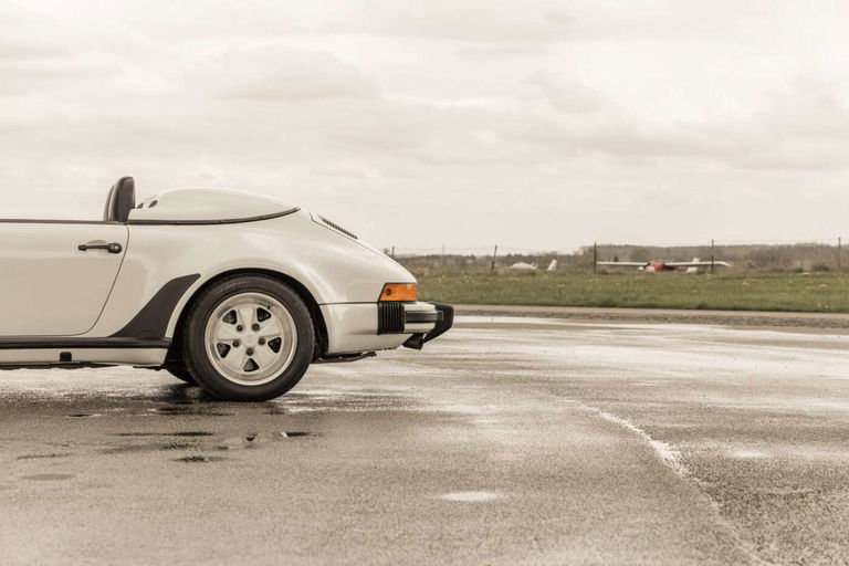 Porsche 911 Carrera 3.2 Speedster